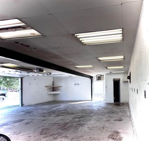 Tiny photo for 2415 N Apperson Way Street, Kokomo, IN 46901 (MLS # 202537796)