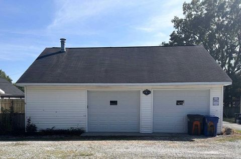 Tiny photo for 2415 N Apperson Way Street, Kokomo, IN 46901 (MLS # 202537796)