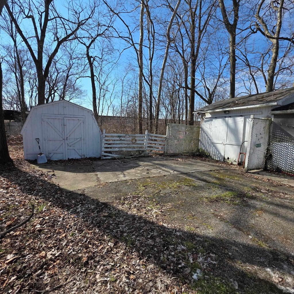 Photo of 958 E Short Street, Winchester, IN 47394 (MLS # 202606117)