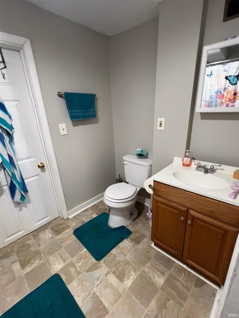 Tiny photo for 717 W State Street, Kokomo, IN 46902 (MLS # 202539920)