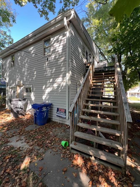 Tiny photo for 717 W State Street, Kokomo, IN 46902 (MLS # 202539920)