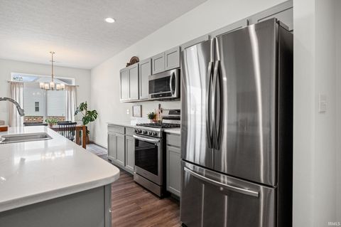 Tiny photo for 198 Wallingford Street, Lafayette, IN 47905 (MLS # 202618393)