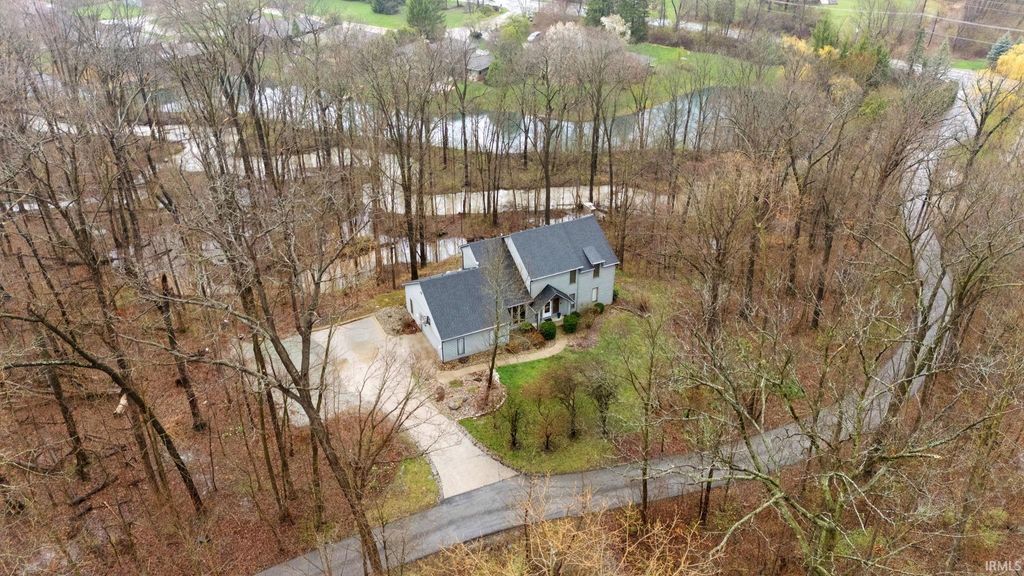 Photo of 1927 S Hadley Road, Fort Wayne, IN 46804 (MLS # 202611352)