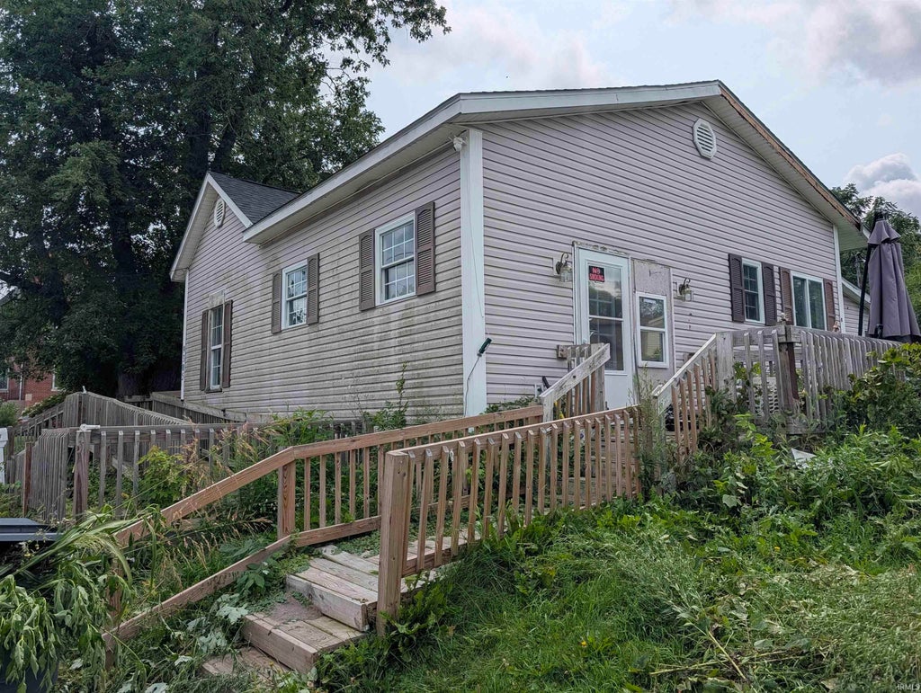 Photo of 9305 W Arch St. Street, Yorktown, IN 47396 (MLS # 202632704)