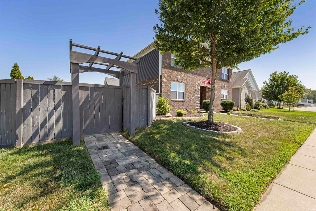 Photo of 15333 Reading Drive, Evansville, IN 47725 (MLS # 202607413)