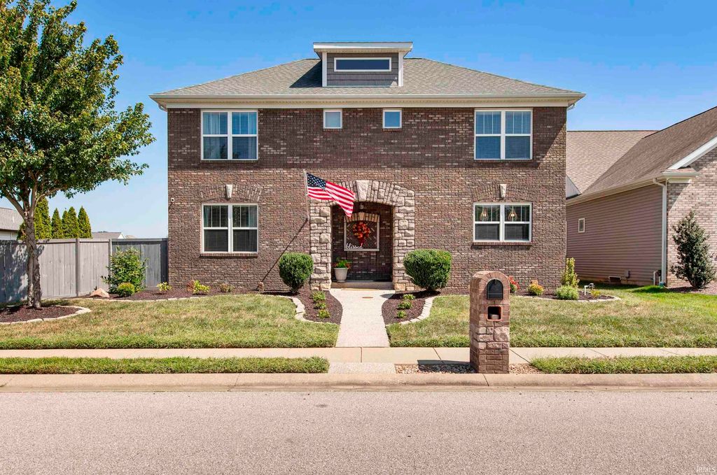 Photo of 15333 Reading Drive, Evansville, IN 47725 (MLS # 202607413)