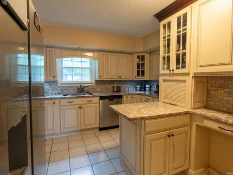 Tiny photo for 304 Yale Boulevard, Kokomo, IN 46902 (MLS # 202628935)