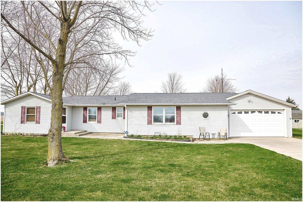 Photo of 8508 S State Road 116, Geneva, IN 46740 (MLS # 202611018)