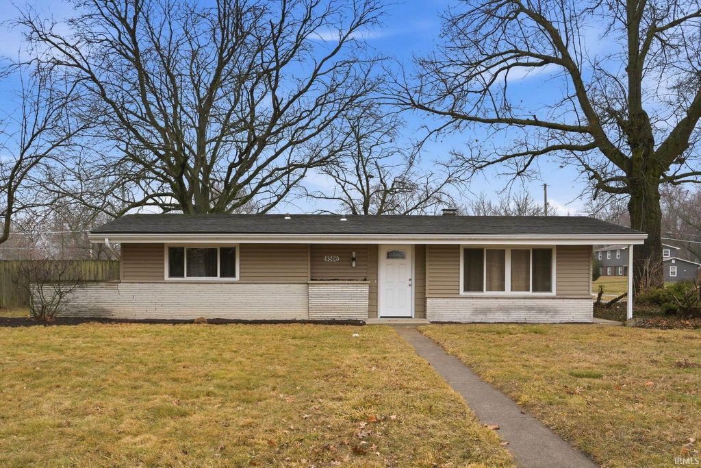 Photo of 6508 Birchdale Drive, Fort Wayne, IN 46815 (MLS # 202607603)