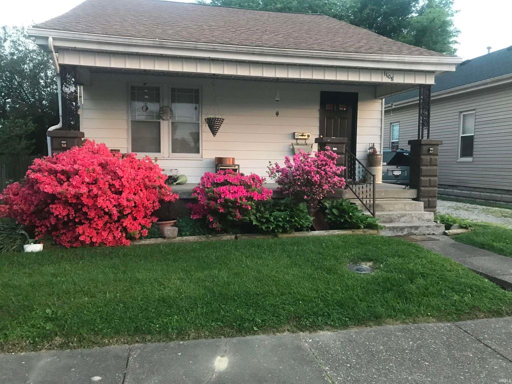 Photo of 1108 Allens Lane, Evansville, IN 47710 (MLS # 202618278)