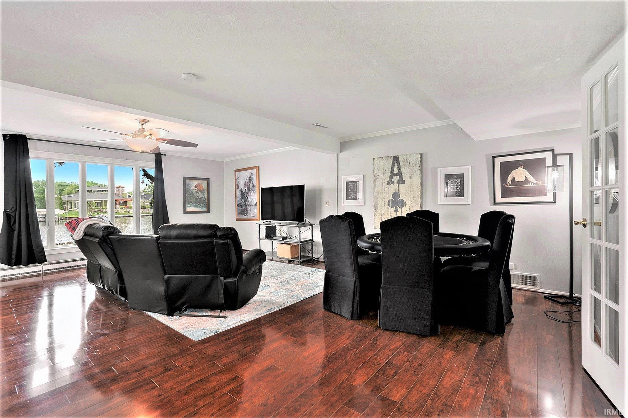 Elkhart, Indiana 46514, United States, 4 Bedrooms Bedrooms, ,3 BathroomsBathrooms,Residential,Active,131308