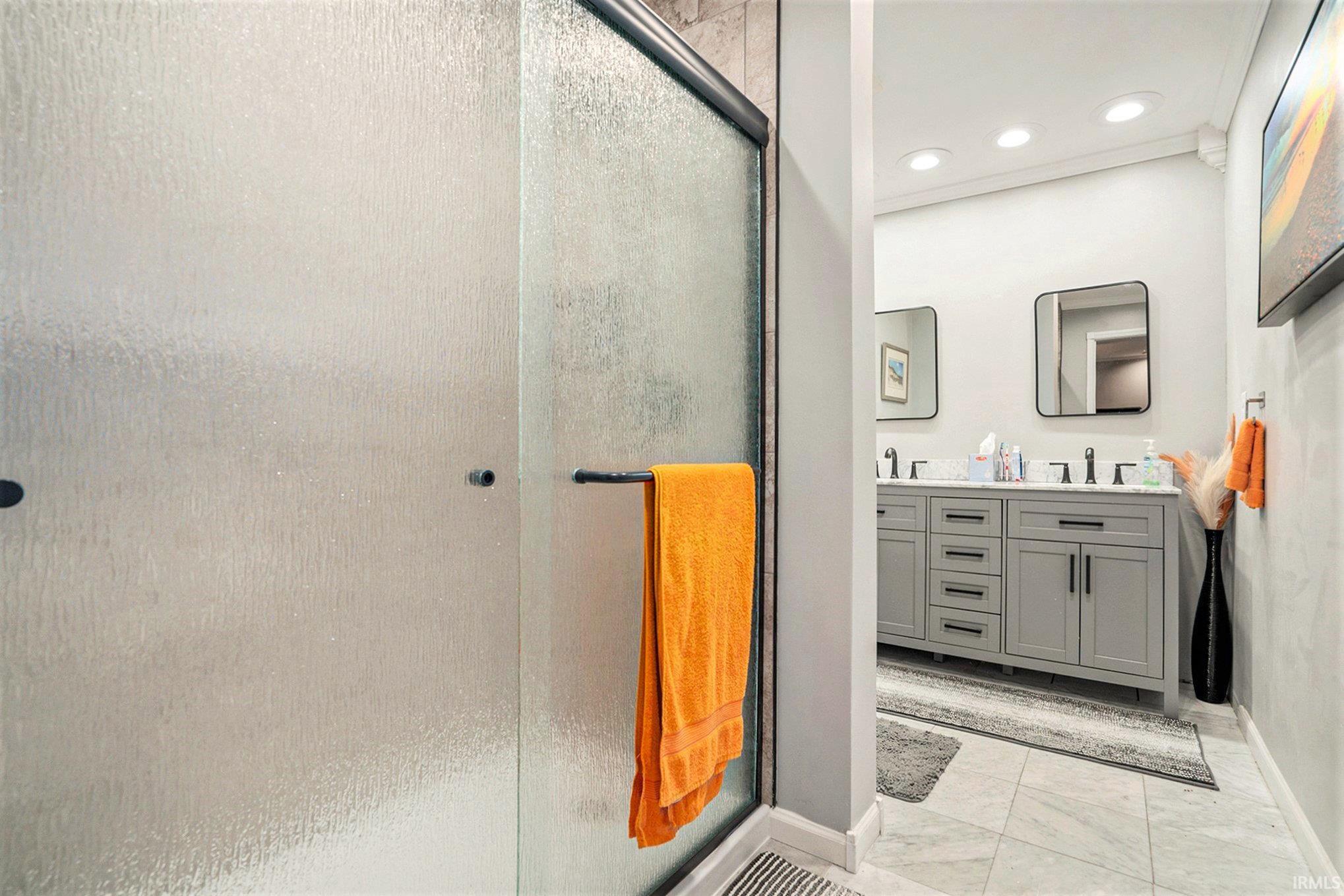 Elkhart, Indiana 46514, United States, 4 Bedrooms Bedrooms, ,3 BathroomsBathrooms,Residential,Active,131308