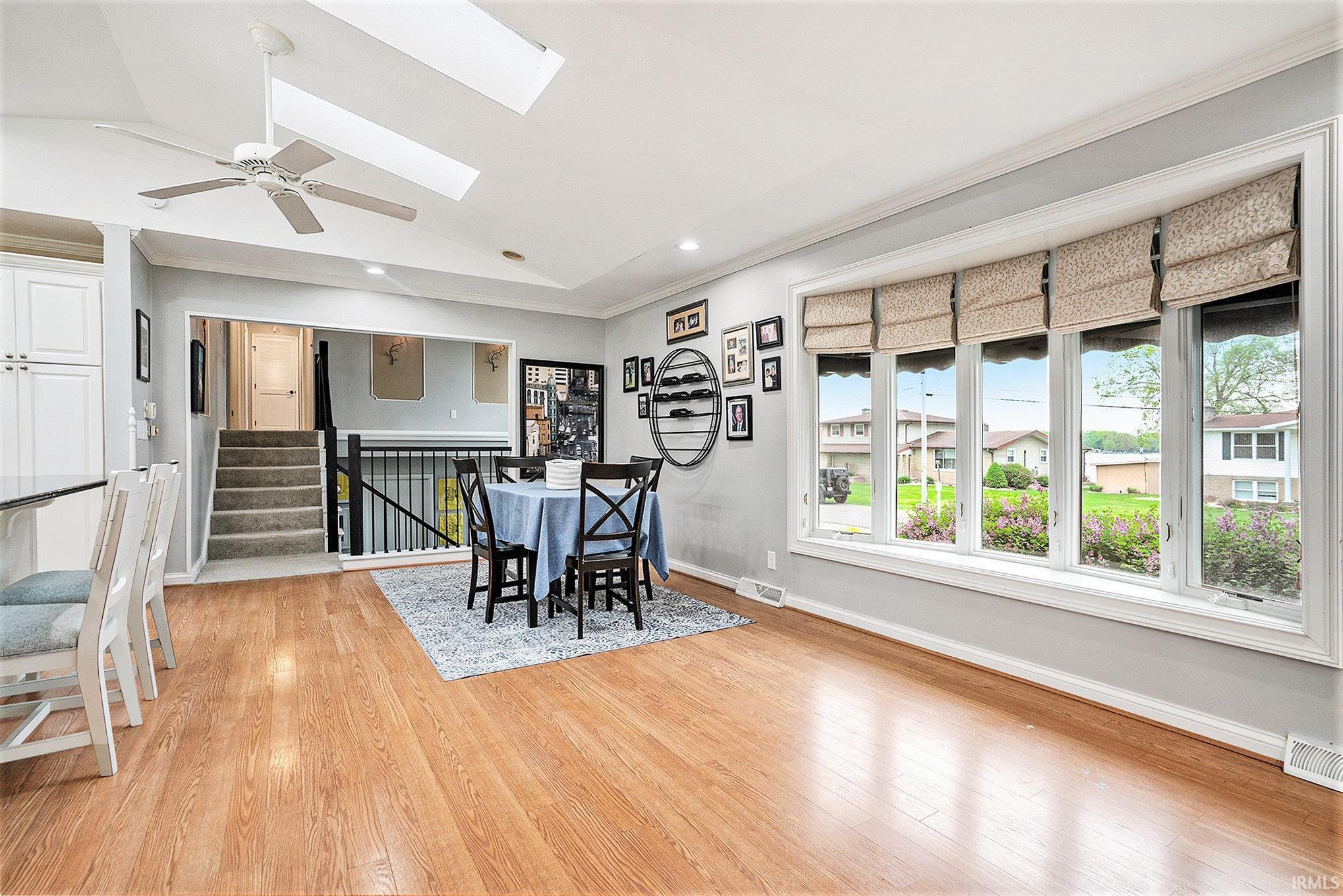 Elkhart, Indiana 46514, United States, 4 Bedrooms Bedrooms, ,3 BathroomsBathrooms,Residential,Active,131308