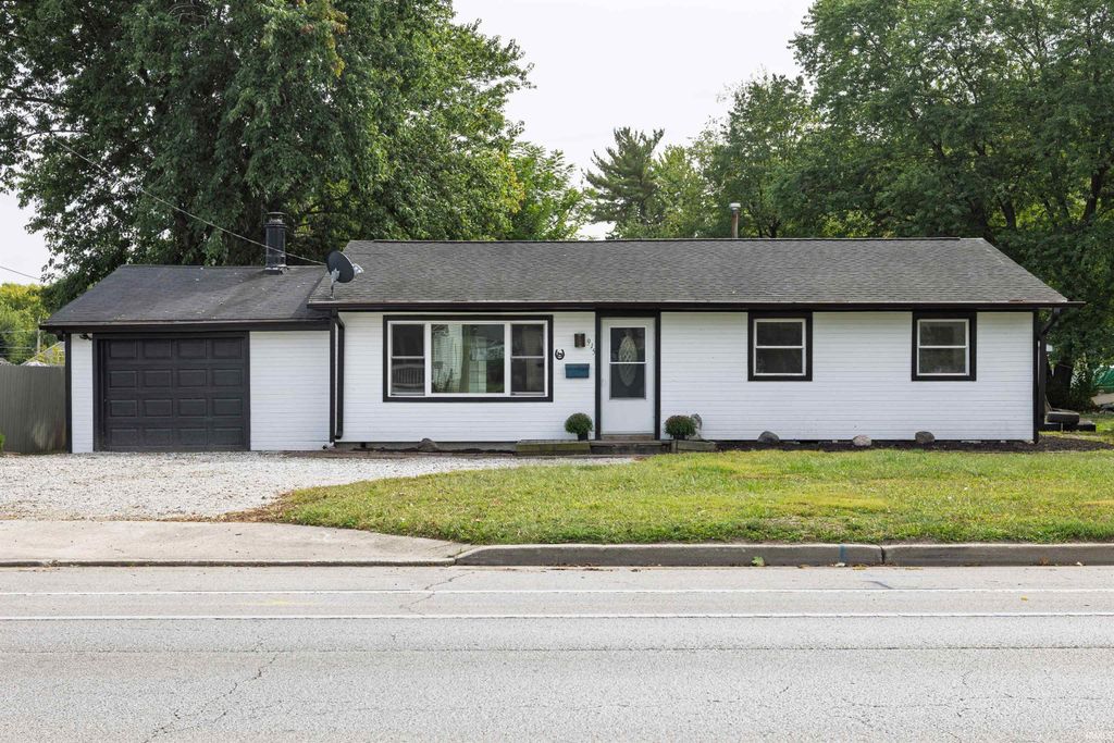 Photo of 915 E Morgan Street, Kokomo, IN 46901 (MLS # 202539006)