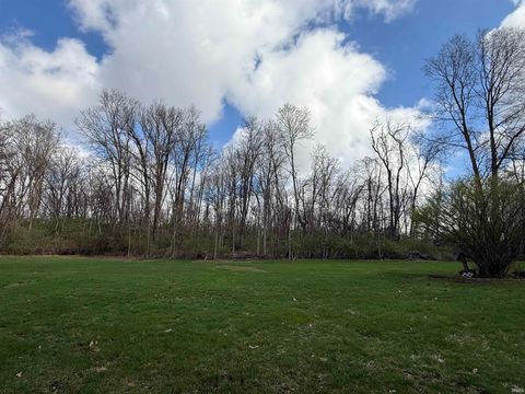 Tiny photo for 111 S County Road 800 W Road, Logansport, IN 46947 (MLS # 202603444)