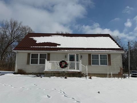Tiny photo for 111 S County Road 800 W Road, Logansport, IN 46947 (MLS # 202603444)