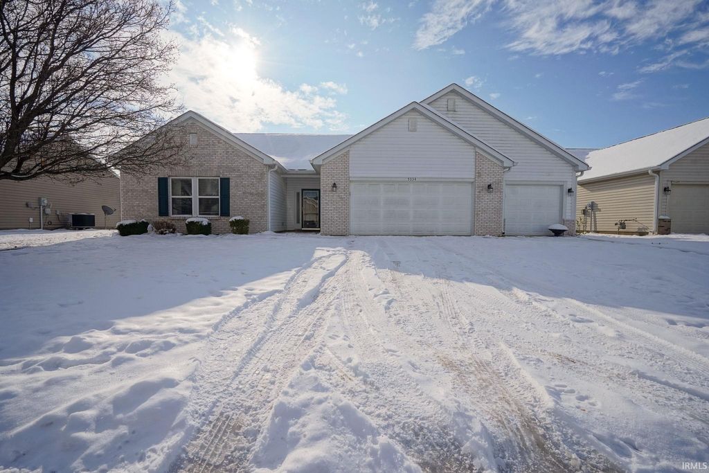 Photo of 5334 Wilmington Circle, Lafayette, IN 47905 (MLS # 202548284)
