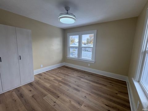 Tiny photo for 1013 E Fairview Avenue, South Bend, IN 46614 (MLS # 202545510)