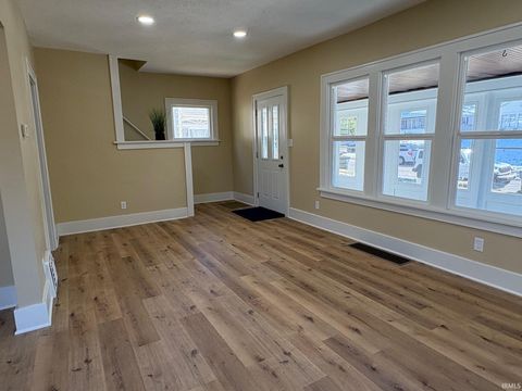 Tiny photo for 1013 E Fairview Avenue, South Bend, IN 46614 (MLS # 202545510)