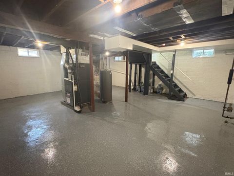 Tiny photo for 1013 E Fairview Avenue, South Bend, IN 46614 (MLS # 202545510)