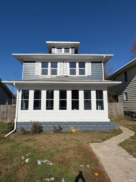 Tiny photo for 1013 E Fairview Avenue, South Bend, IN 46614 (MLS # 202545510)