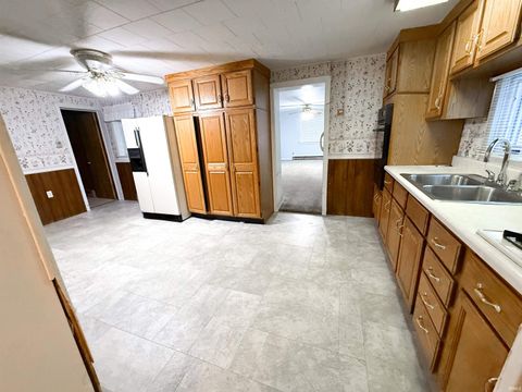 Tiny photo for 129 Clayton Street, Rochester, IN 46975 (MLS # 202548561)