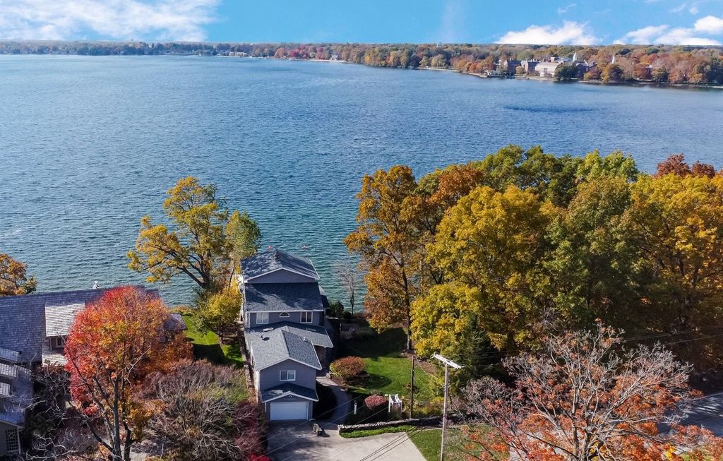 Photo of 686 E Shore Drive, Culver, IN 46511 (MLS # 202544414)