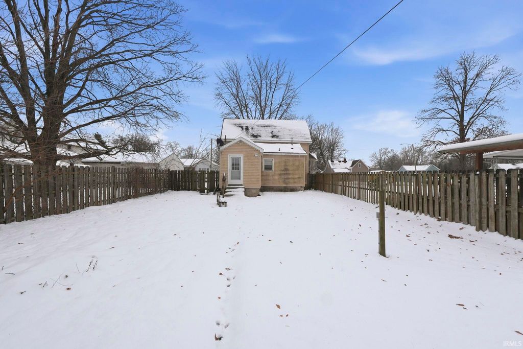 Photo of 408 Shultz Street, Logansport, IN 46947 (MLS # 202626223)