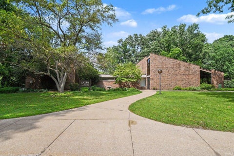 Tiny photo for 1441 Wildflower Way #207, South Bend, IN 46617 (MLS # 202644848)