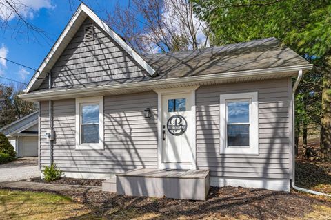 195 lane 230 Lane, Hamilton, IN 46742 - MLS#: 202510206