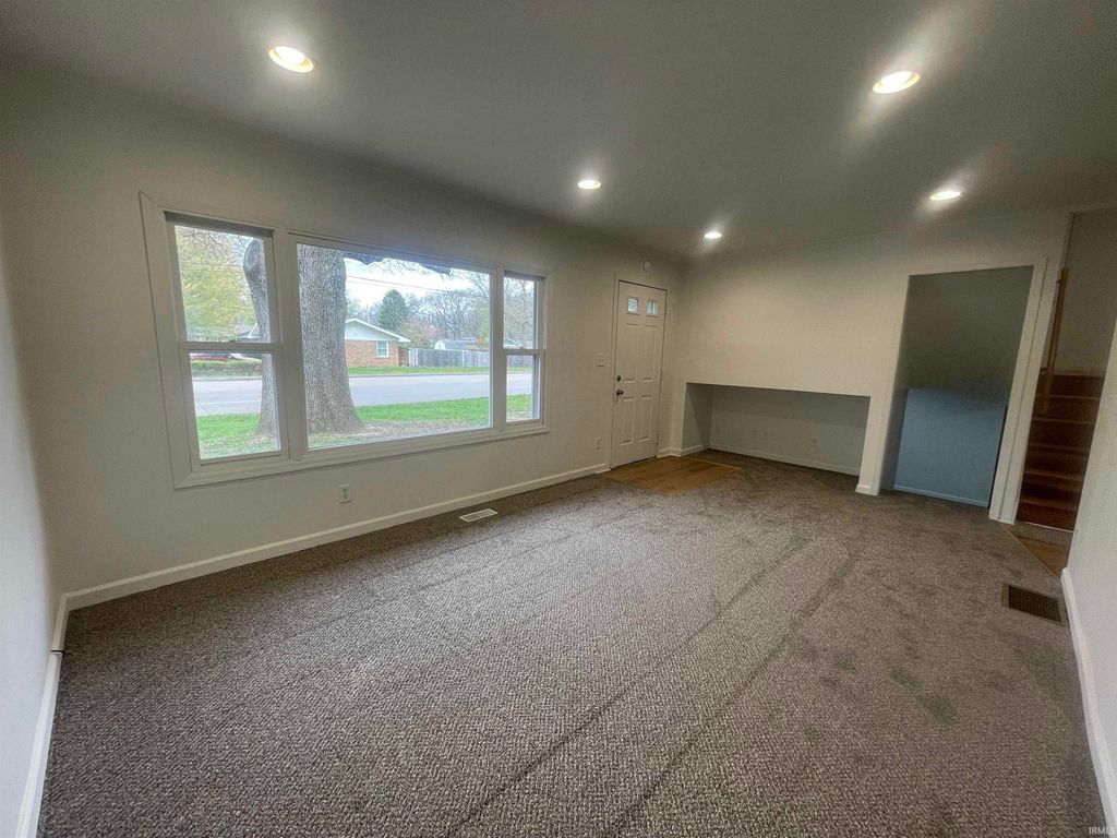 Photo of 3201 E Bristol Street, Elkhart, IN 46514 (MLS # 202614622)