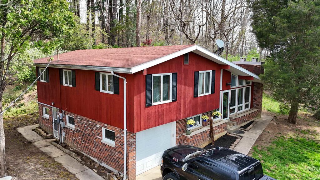 Photo of 12680 Onyx Street, Branchville, IN 47514 (MLS # 202611358)