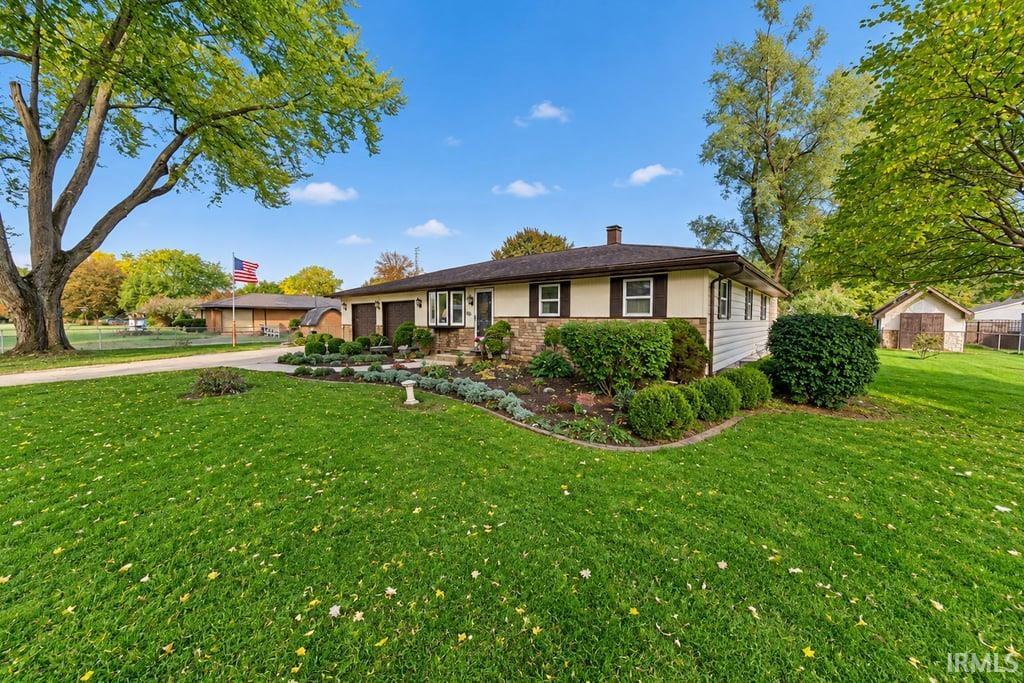 Photo of 12395 Carleton Drive, Mishawaka, IN 46545 (MLS # 202644581)