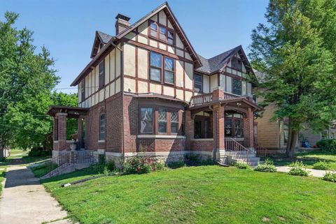 Tiny photo for 1002 High Street, Logansport, IN 46947 (MLS # 202621658)