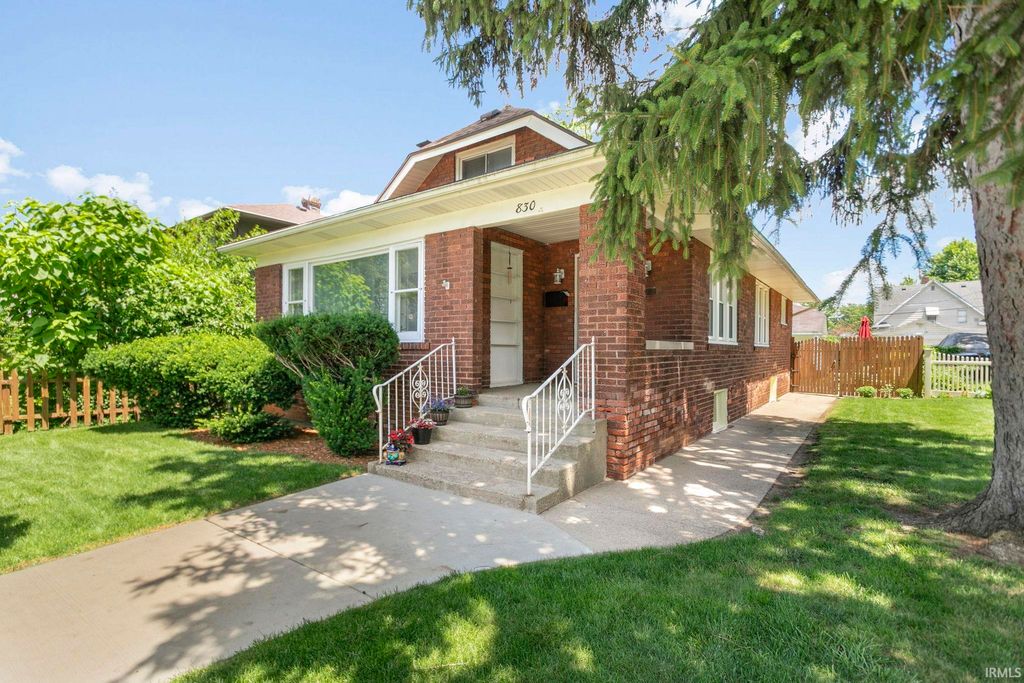 Photo of 830 S 24th Street, South Bend, IN 46615 (MLS # 202624515)