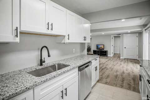 Tiny photo for 3300 Longlois Drive, Lafayette, IN 47904 (MLS # 202625485)