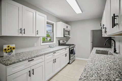 Tiny photo for 3300 Longlois Drive, Lafayette, IN 47904 (MLS # 202625485)