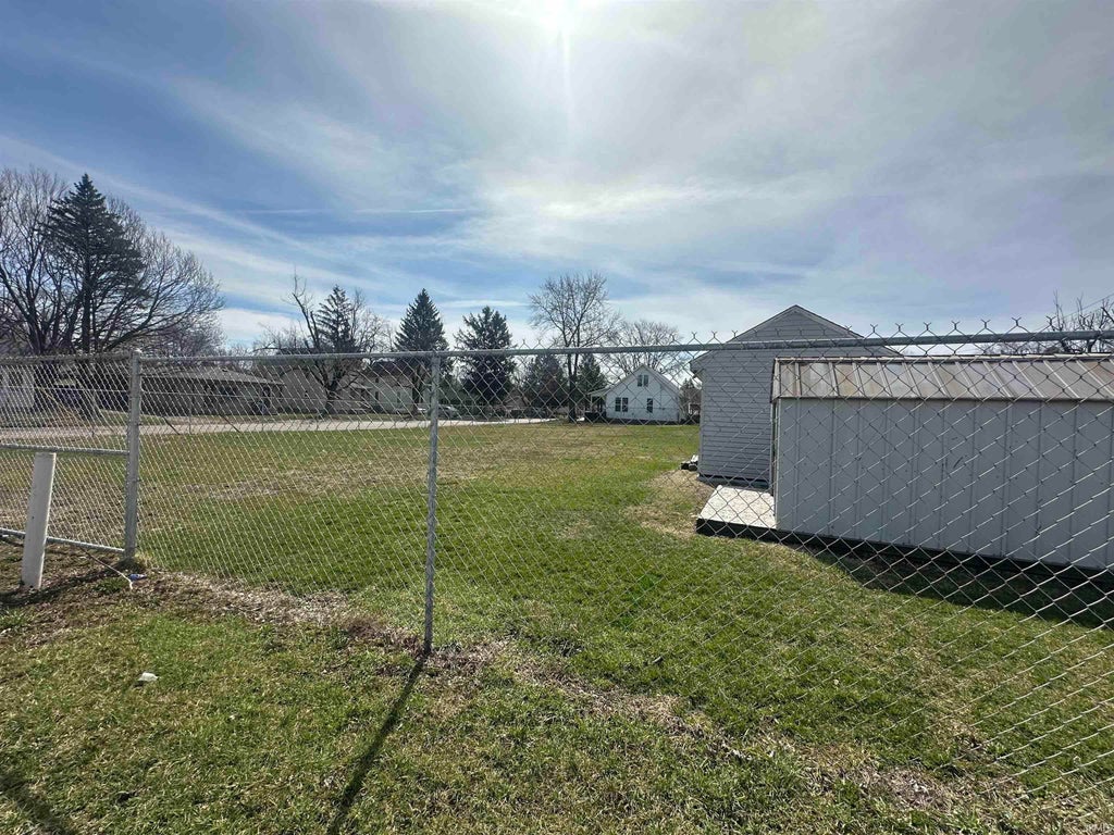 Photo of 2801 S Hackley Street, Muncie, IN 47302 (MLS # 202640030)