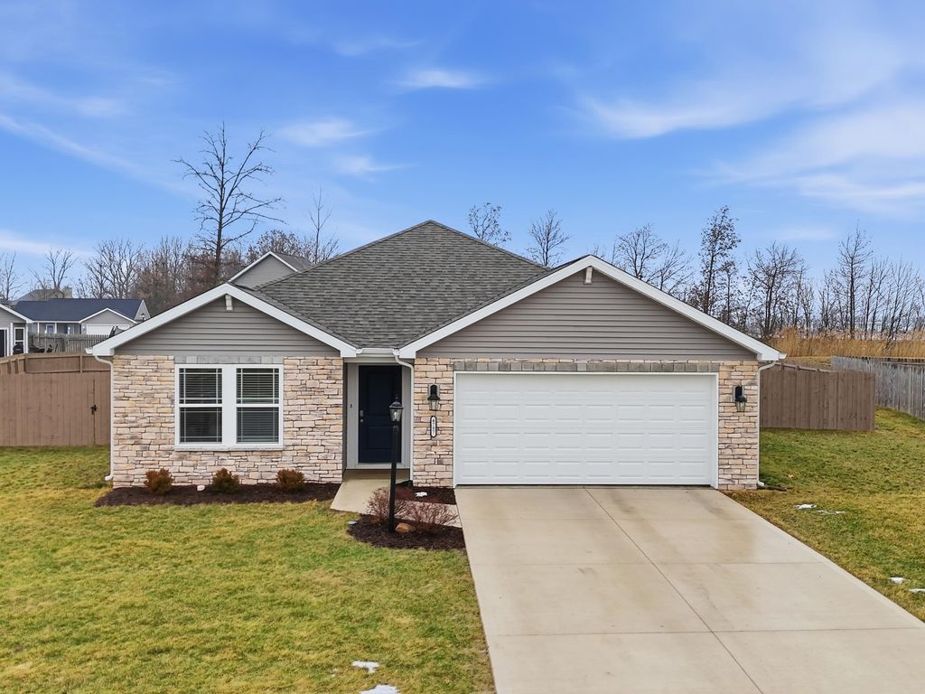 Photo of 4787 CARSON Court, Woodburn, IN 46797 (MLS # 202600834)