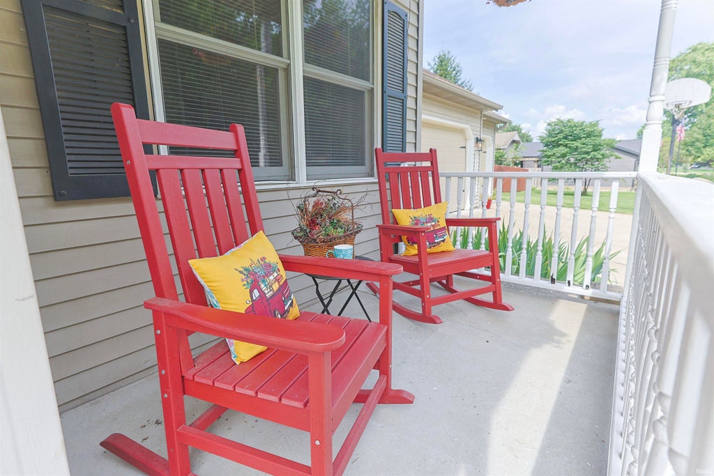 Photo of 10333 Dunn Road, Osceola, IN 46561 (MLS # 202628118)