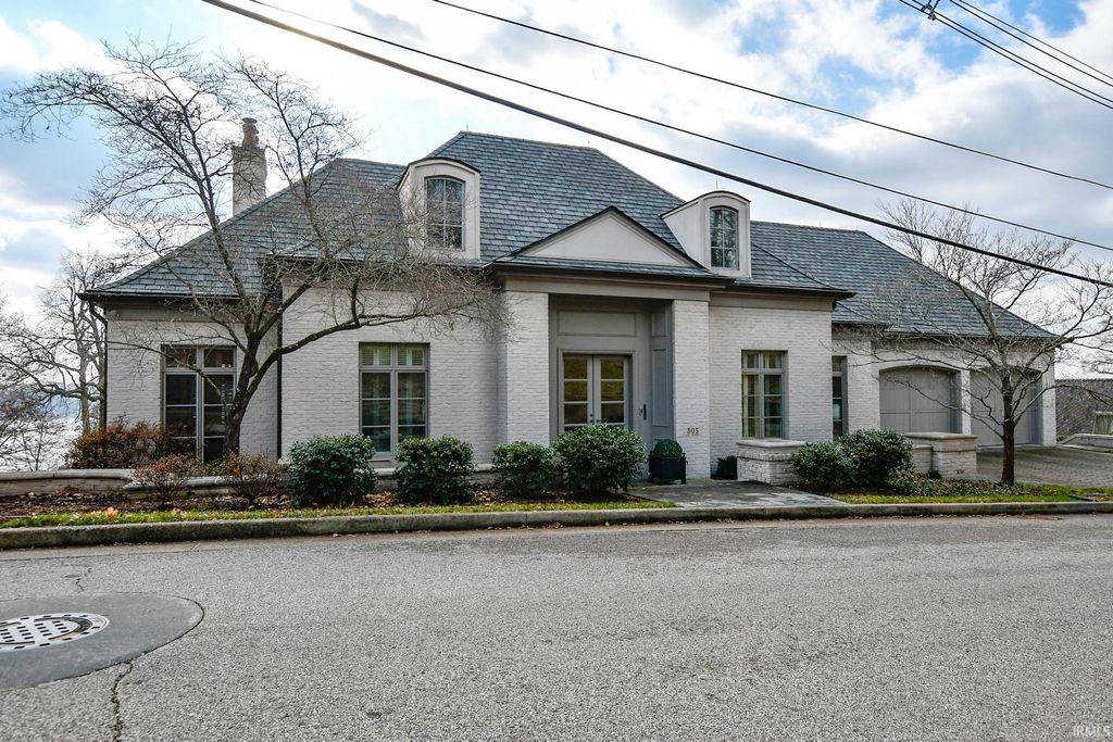 Photo of 305 E Jennings Street, Newburgh, IN 47630 (MLS # 202600997)