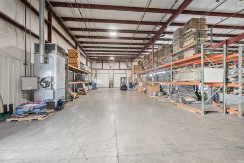 Tiny photo for 1040-1050 Industrial Parkway, Kokomo, IN 46970 (MLS # 202644223)