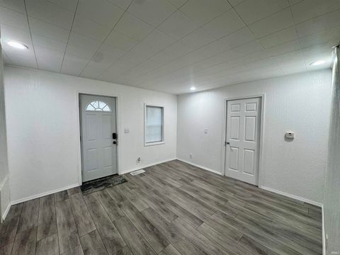 Tiny photo for 1226 N Union Street, Kokomo, IN 46901 (MLS # 202605562)