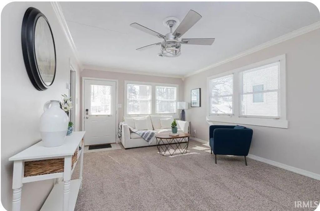 Photo of 2305 Vance Avenue, Fort Wayne, IN 46805 (MLS # 202547539)