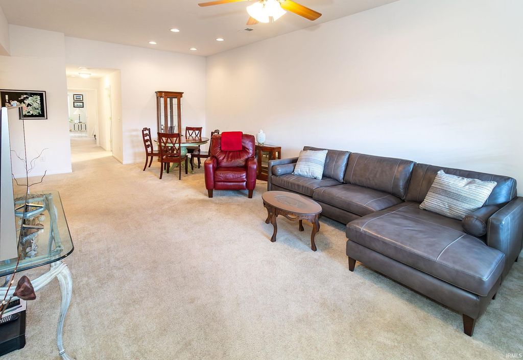 Photo of 4332 N Fulton Avenue, Evansville, IN 47710 (MLS # 202549358)