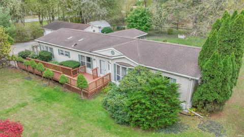 Photo of 73 W 600 N, Winamac, IN 46996 (MLS # 202543398) Photo of 73 W 600 N, Winamac, IN 46996 (MLS # 202543398)
