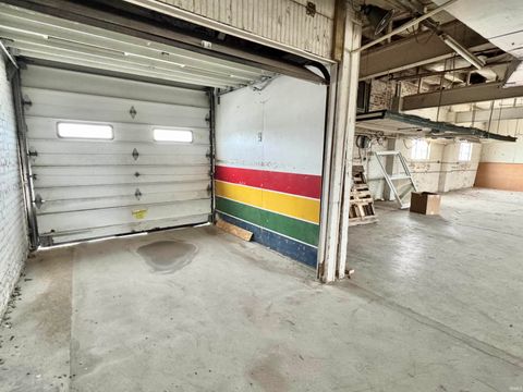 Tiny photo for 100 E Broadway St, Kokomo, IN 46901 (MLS # 202610667)