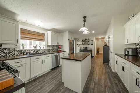 Tiny photo for 745 S County Road 400, New Castle, IN 47362 (MLS # 202612684)