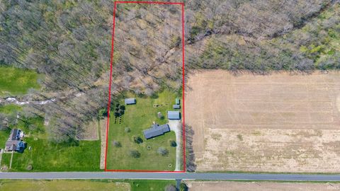 Tiny photo for 745 S County Road 400, New Castle, IN 47362 (MLS # 202612684)