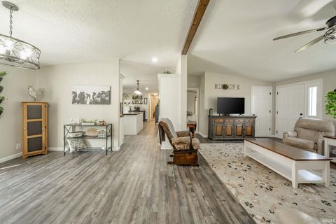 Tiny photo for 745 S County Road 400, New Castle, IN 47362 (MLS # 202612684)